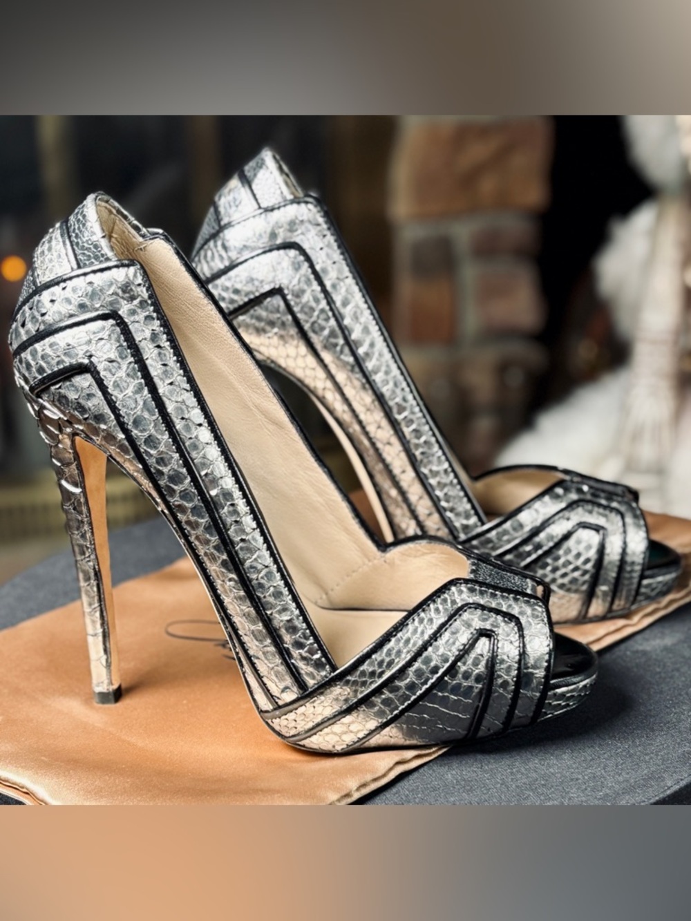 Chrissie Morris Silver Snakeskin Metropolis Art Deco Peep Toe 5” Heels, Sz 6.5